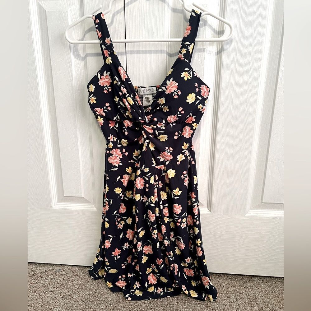 NWOT Planet Gold Womens M Polyester Blend Navy Flower‎ Mini Dress